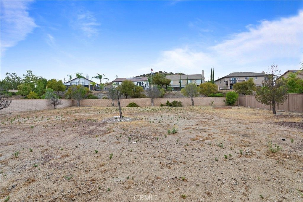 listing image 130729494494688840226