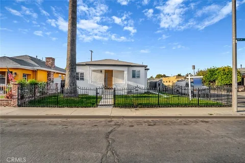 401 W Poplar Street, Compton, CA 90220 - MLS#: DW25062090