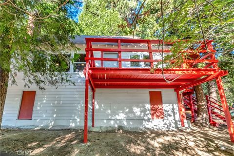 A home in Cedarpines Park