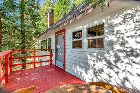 A home in Cedarpines Park