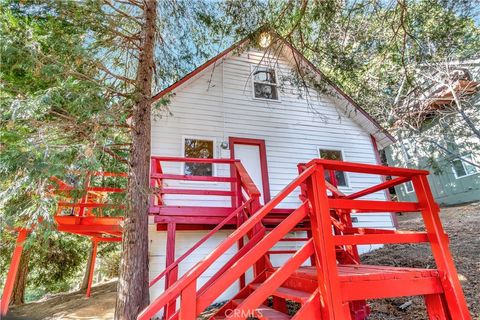 A home in Cedarpines Park