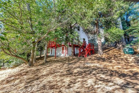 A home in Cedarpines Park