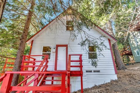 A home in Cedarpines Park