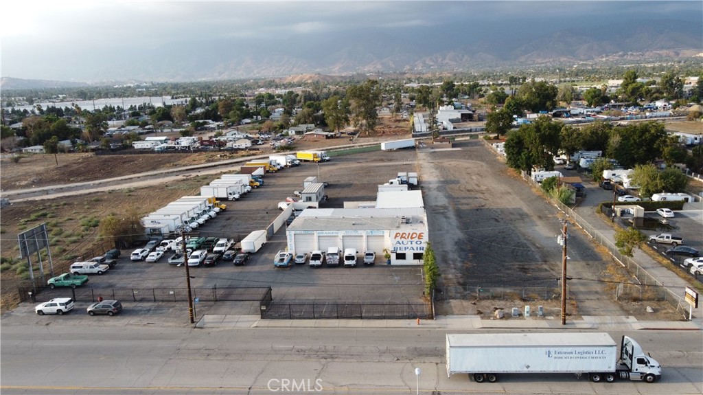 PROPERTIES INCLUDED IN SALE ARE APN:0279-151-40; 0279-141-67; 0279-151-23; 0279-151-36 AND MUST CLOSE CONCURRENTLY. BUSINESS OPERATIONS AND ASSETS (PRIDE AUTOMOTIVE REPAIR) NOT INCLUDED. HOWEVER, AVAILABLE UNDER SEPARATE CONTRACT. DO NOT DISTURB TENANTS. PRIVACY AND CONFIDENTIALITY ENFORCED. CELL TOWER LEASE NOT INCLUDED. TENANT REQUIRES SIX MONTH LEASEBACK AT NO CHARGE.
PARCELS TOTAL APPROXIMATELY 3.89 ACRES OF PRIME FUTURE INDUSTRIAL LAND. PRESENT ZONE IS MIX COMMERCIAL AND INDUSTRIAL. CITY OF HIGHLAND TO PROCESS ZONE CHANGE TO INDUSTRIAL. WITHIN SPHERE OF INFLUENCE OF THE SAN BERNARDINO AIRPORT AUTHORITY. NEAR THIRD STREET AND TIPPECANOE INTERSECTION. NEAR THE I-10 AND i-215 FREEWAYS.
BRING YOUR MID SIZE BUILDER OR OWNER/USER.