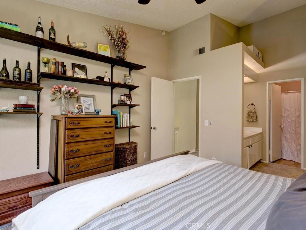 listing image 130723582682948354163