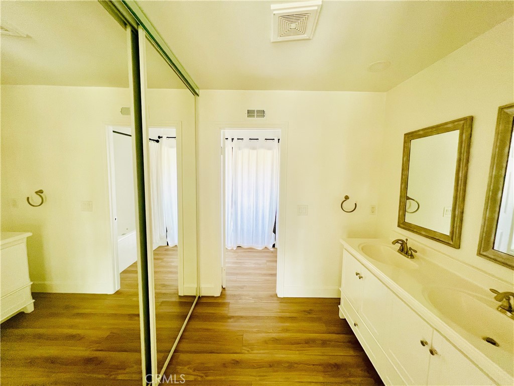 Newport Crest (NEWC) - Residential Lease