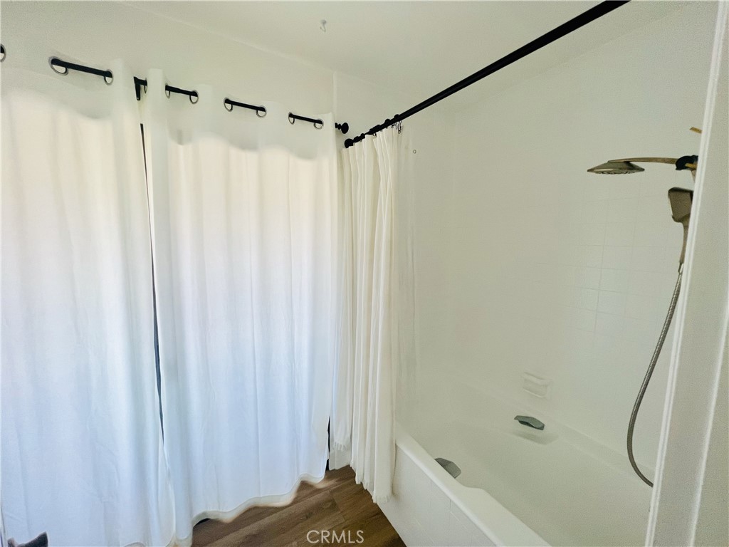 Newport Crest (NEWC) - Residential Lease