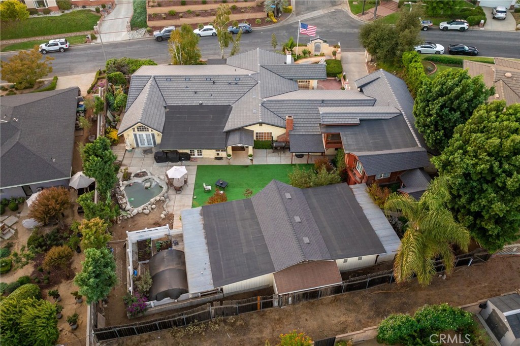 242 Summit Road