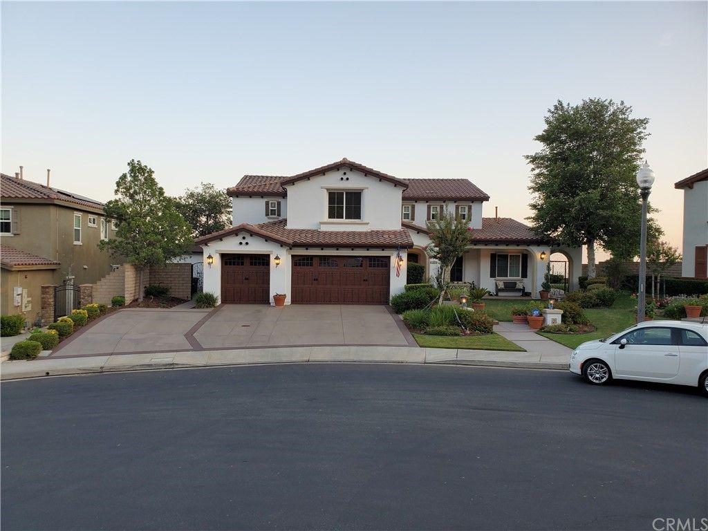 listing image 0
