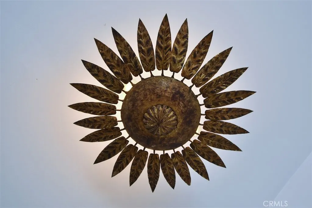 Los Angeles, California 90035, United States, 4 Bedrooms Bedrooms, ,3 BathroomsBathrooms,Residential,Active,21890