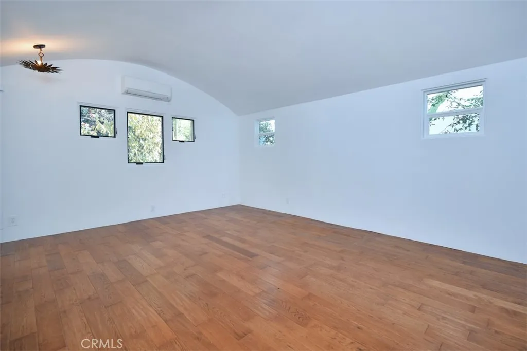 Los Angeles, California 90035, United States, 4 Bedrooms Bedrooms, ,3 BathroomsBathrooms,Residential,Active,21890