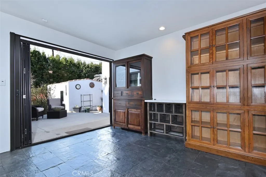 Los Angeles, California 90035, United States, 4 Bedrooms Bedrooms, ,3 BathroomsBathrooms,Residential,Active,21890