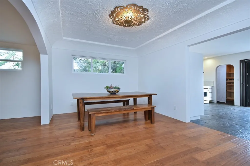 Los Angeles, California 90035, United States, 4 Bedrooms Bedrooms, ,3 BathroomsBathrooms,Residential,Active,21890