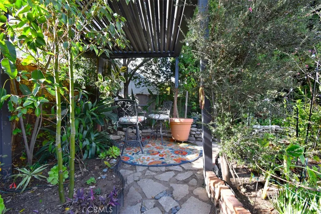 Los Angeles, California 90035, United States, 4 Bedrooms Bedrooms, ,3 BathroomsBathrooms,Residential,Active,21890