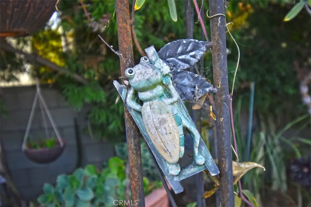 Los Angeles, California 90035, United States, 4 Bedrooms Bedrooms, ,3 BathroomsBathrooms,Residential,Active,21890