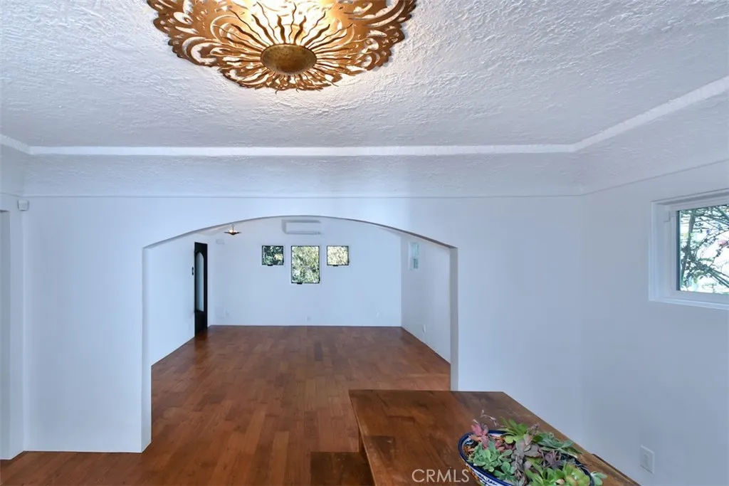 Los Angeles, California 90035, United States, 4 Bedrooms Bedrooms, ,3 BathroomsBathrooms,Residential,Active,21890