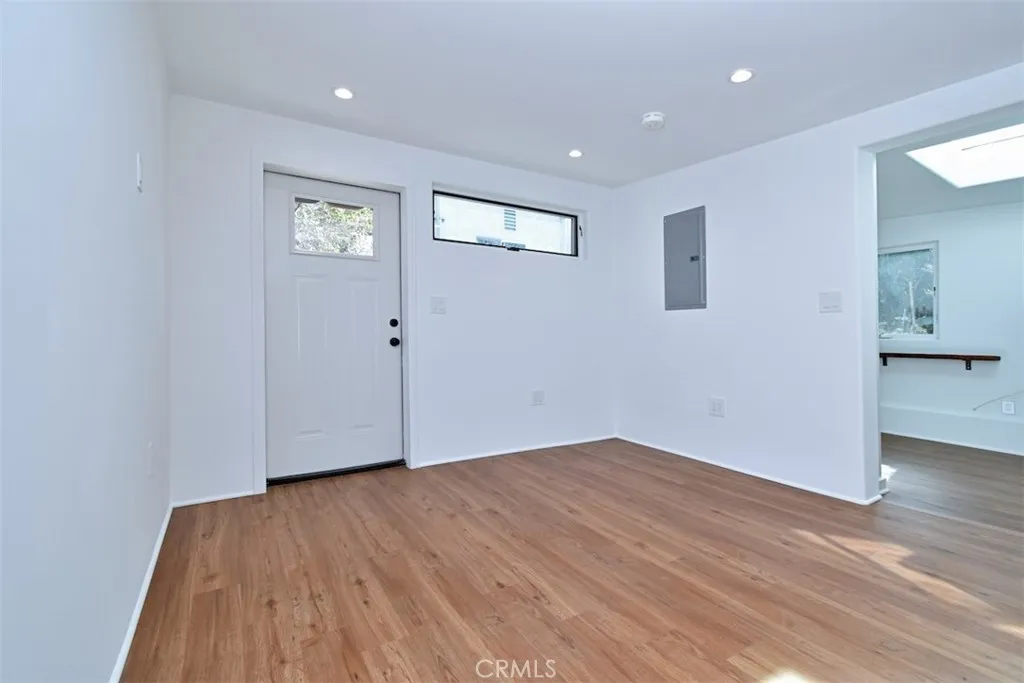 Los Angeles, California 90035, United States, 4 Bedrooms Bedrooms, ,3 BathroomsBathrooms,Residential,Active,21890