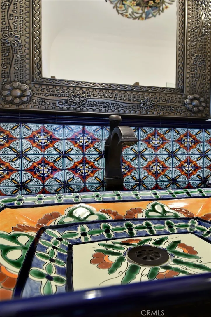 Los Angeles, California 90035, United States, 4 Bedrooms Bedrooms, ,3 BathroomsBathrooms,Residential,Active,21890