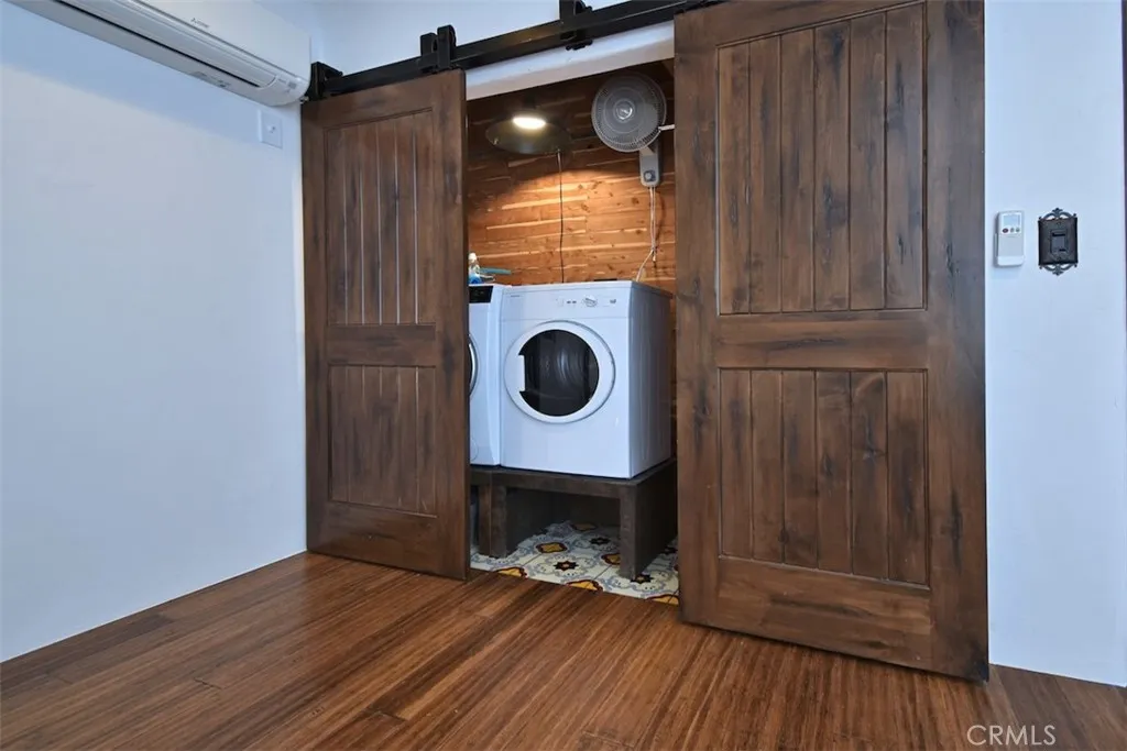 Los Angeles, California 90035, United States, 4 Bedrooms Bedrooms, ,3 BathroomsBathrooms,Residential,Active,21890