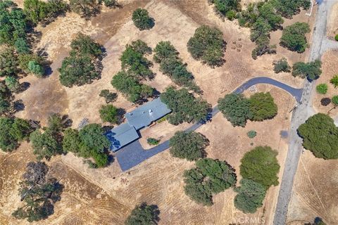 A home in Mariposa