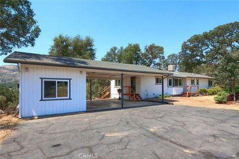 A home in Mariposa