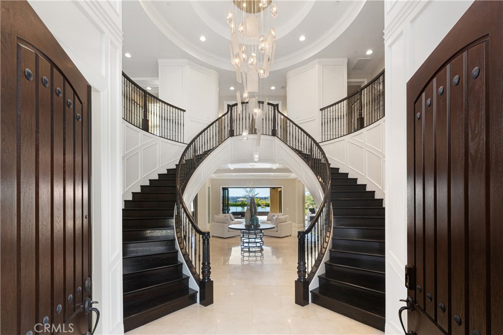 Beautiful Hidden Canyon Home!