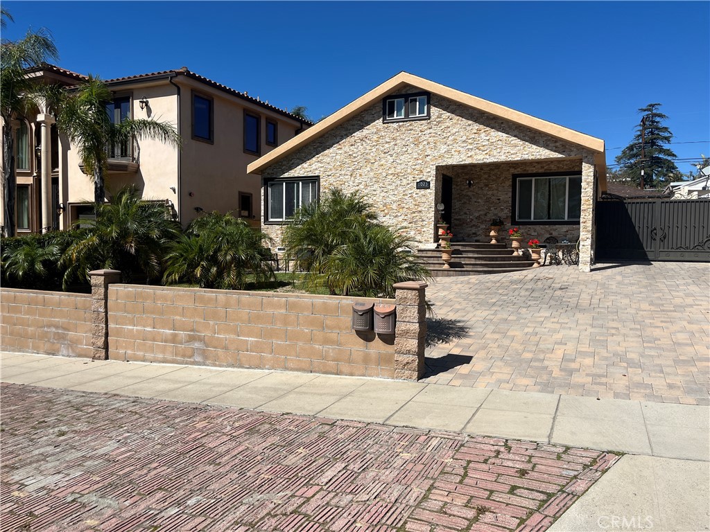 Listing image 1