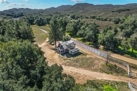 36000 Tenaja Truck Trail Lake Elsinore CA 92530