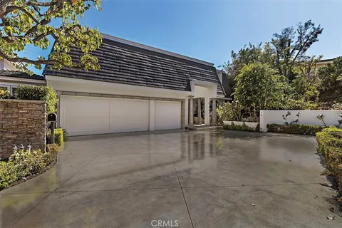 14 Rue Grand Ducal, Newport Beach, CA 92660 - MLS#: NP25048641