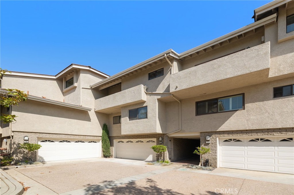 Photo 22 of 22 of 21 Laguna Court townhome