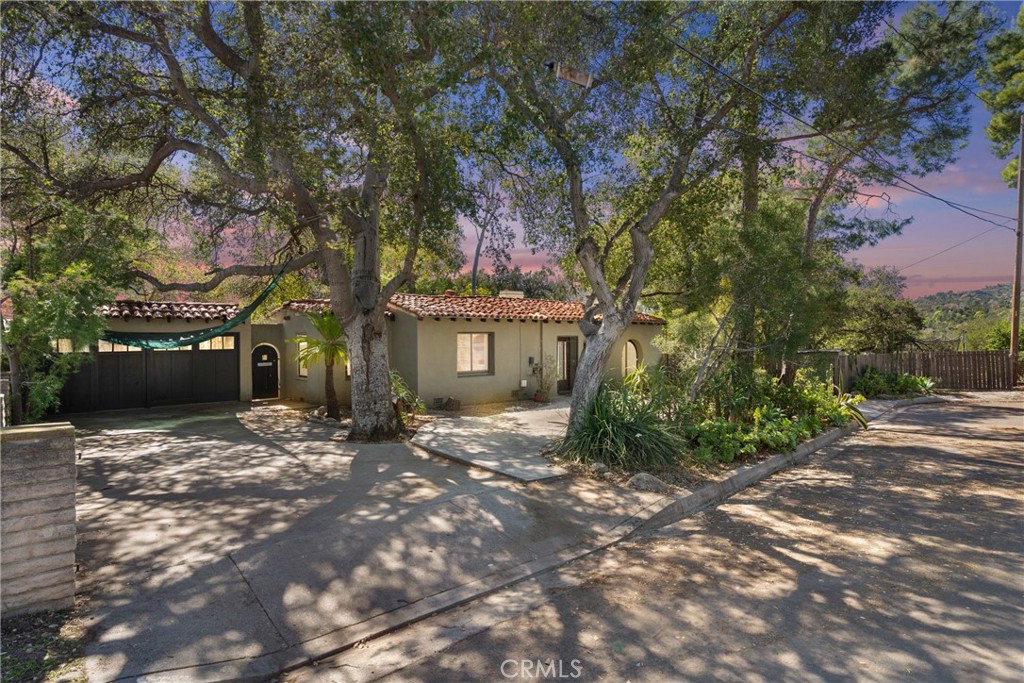 Properties 4 978 Kent Street