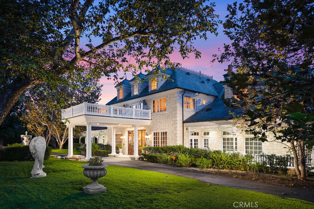 10 Strawberry Lane