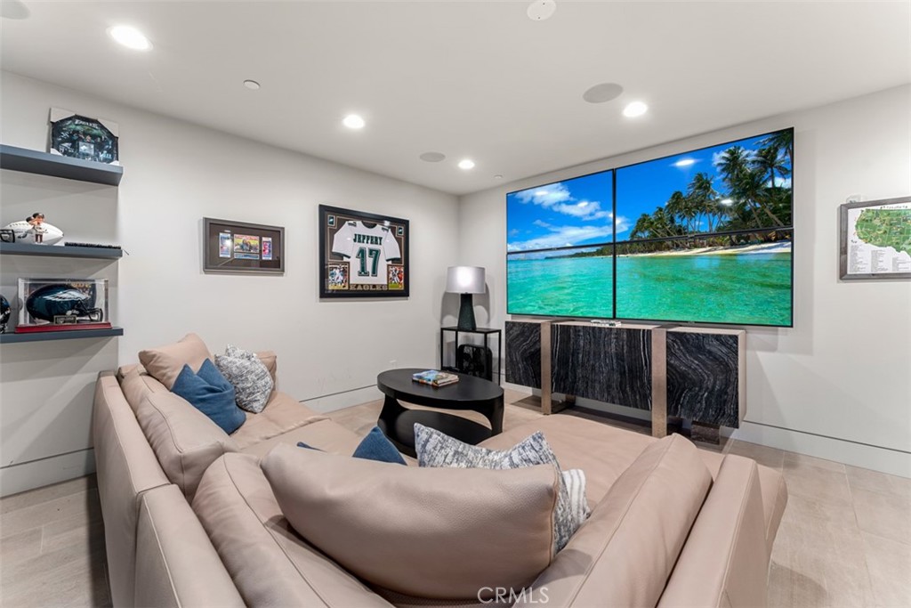 Newport Heights (NEWH) - Residential