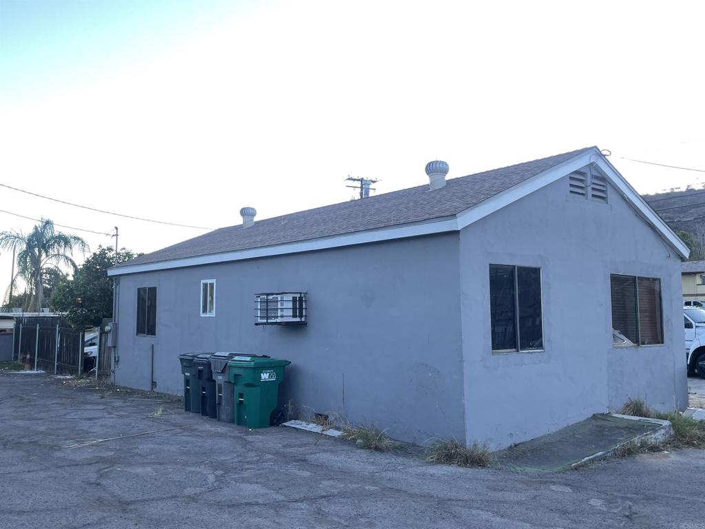 8461 65 Winter Gardens Boulevard