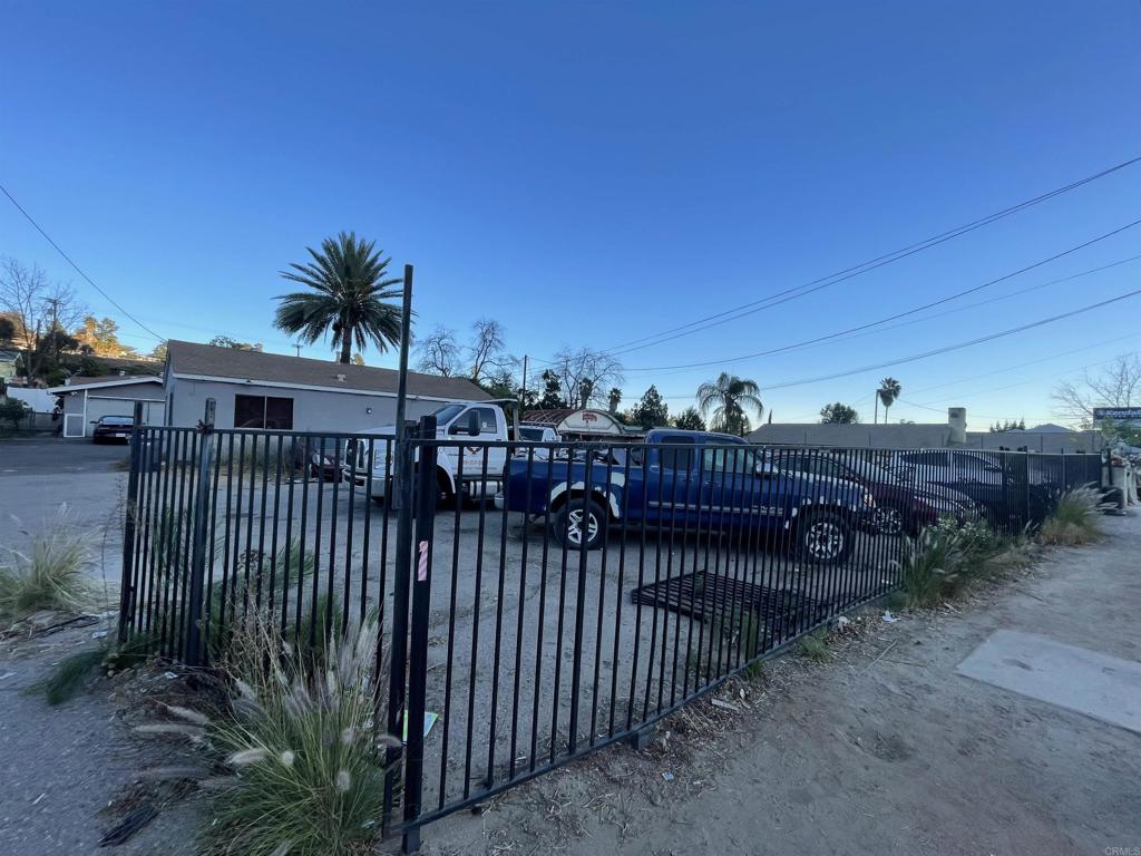8461 65 Winter Gardens Boulevard