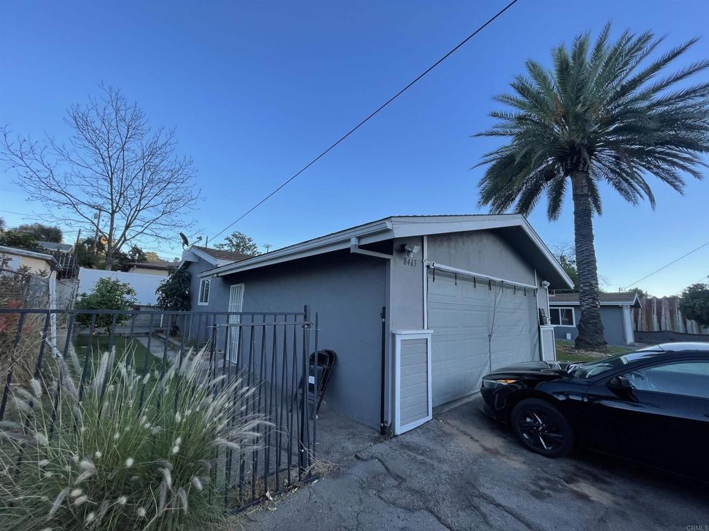 8461 65 Winter Gardens Boulevard