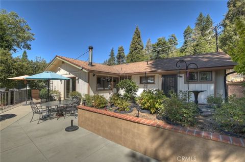 A home in Crestline