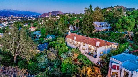 A home in Studio City