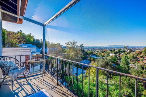 A home in Studio City