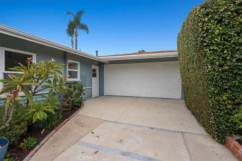 A home in Corona Del Mar