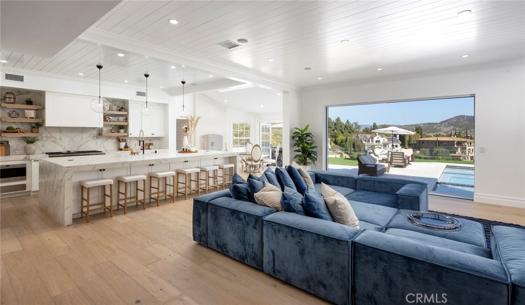 Hunt Club (HC) - Residential