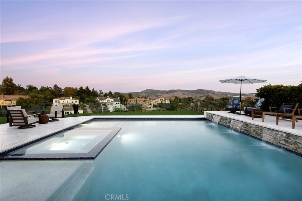 Hunt Club (HC) - Residential