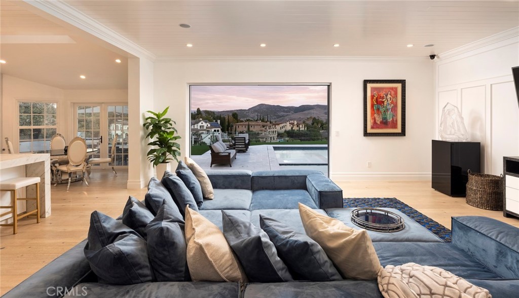 Hunt Club (HC) - Residential