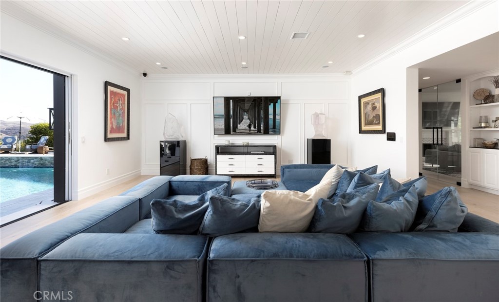 Hunt Club (HC) - Residential