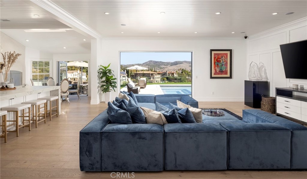 Hunt Club (HC) - Residential