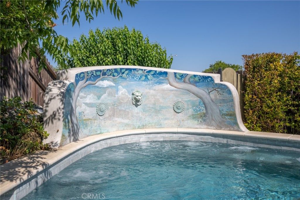 listing image 130720520411540794562