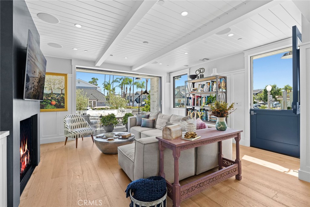 Balboa Island - Main Island (BALM) - Residential Lease