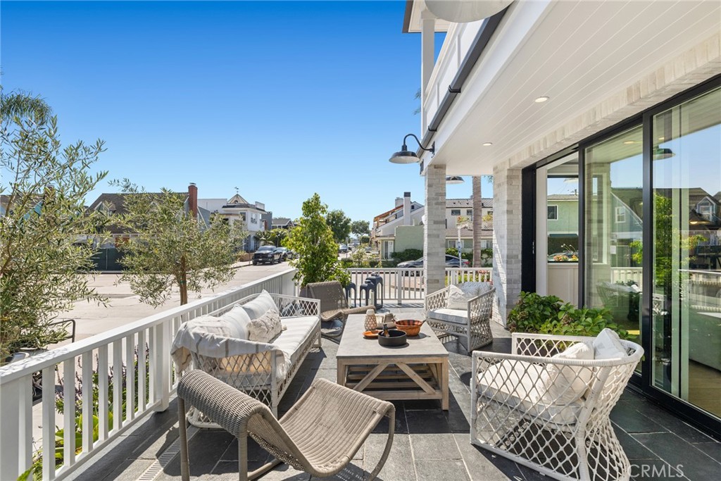 Balboa Island - Main Island (BALM) - Residential Lease