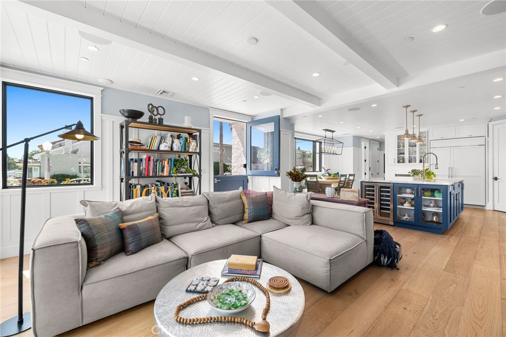 Balboa Island - Main Island (BALM) - Residential Lease