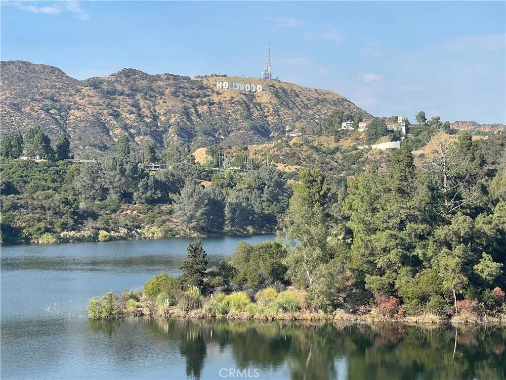 Los Angeles, California 90068, United States, 4 Bedrooms Bedrooms, ,4 BathroomsBathrooms,Residential,Active,4234